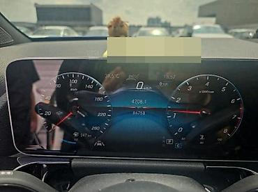 хлебница на мерс 124: Mercedes-Benz GLA-Class: 2021 г., Кроссовер — 8