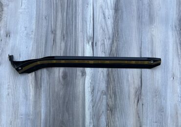 Двери и комплектующие: Уплотнитель двери Задняя левая Toyota, Новый, Оригинал — 5