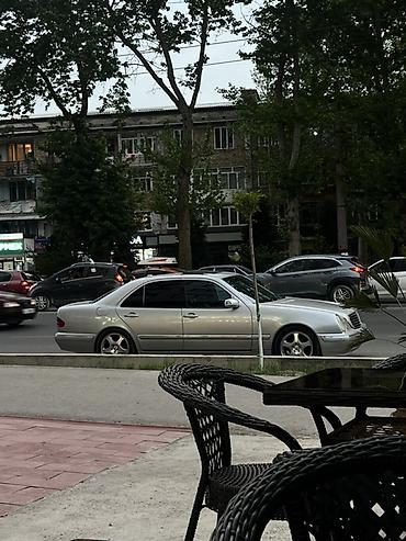 Mercedes-Benz: Mercedes-Benz E-Class: 2001 г., 3.2 л, Автомат, Бензин, Седан — 2