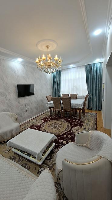 1 otaq ev: 3 otaqlı həyət evi - Geniş, tam daş döşənmiş həyət: küncdə — 8