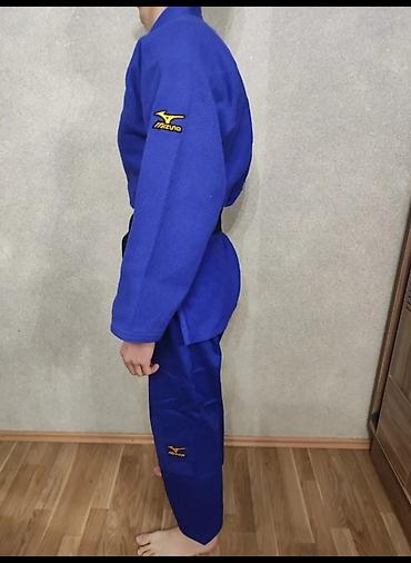 judo forma: Mizuno judo gi – mavi rəngdə komplekt 2 defe istifadə olunub qalın — 3