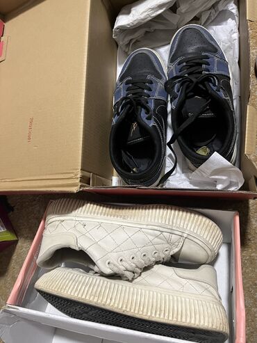 Кроссовки и спортивная обувь: Кроссовки, 38, Nike, Б/у, цвет - Голубой, Платная доставка at lalafo.kg Кроссовки и спортивная обувь: Кроссовки, 38, Nike, Б/у, цвет - Голубой, Платная доставка