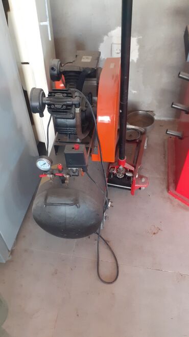 Avtoservis avadanlıqları: Euromax avtomobil qaldıranı (hidravlik, iki postlu tip). Qırmızı metal — 13