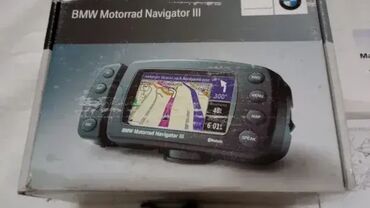 GPS: BMW Motorrad Navigator I - 100 € BMW Motorrad Navigator II - 120 € BMW — 10