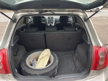 Toyota: Toyota Auris: 1.4 l | 2008 il Hetçbek — 4