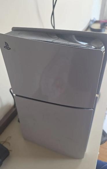 pult az: PlayStation 5 oyun konsolu 2 dene pult verirem ikiside arginal pultdu — 1