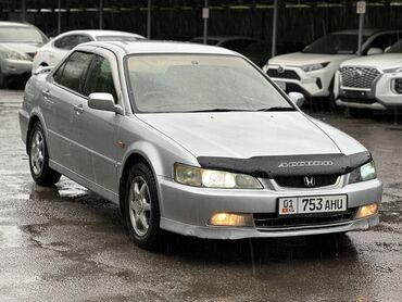 Honda Accord: 2000 г., 2 л, Автомат, Бензин, Седан