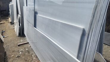 Mərmər: Təbii mərmər lövhələr – müxtəlif rəng və naxışlar Məhsul: - — 8