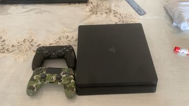 купить playstation 5 в баку: İdeal veziyetde ps4 slim 2 pult ve oyunlarda üsdünde verilir İçindəki