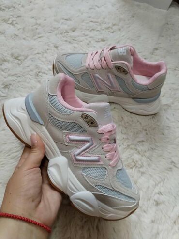 Patike: New balance 9060 patike 

Novo
Brojevi 36 do 41

fb Moja Kupovina 1 — 3