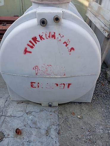 Turkuaz A.Ş. markalı plastik su/anbar çəni -устунде цаты вар