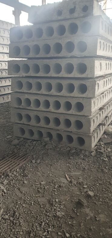 beton panel satilir: Бетонная панель, Ненесущая, Платная доставка, Нет кредита
