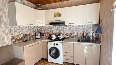 Restoran mebeli: Metbex mebeli 450 azn. Olcusu uzunlugu 3,60, uqlavoydu 🏡 Merdekan 🚚