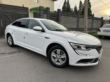 Renault: Renault : 2018 г., 2 л, Автомат, Газ, Седан