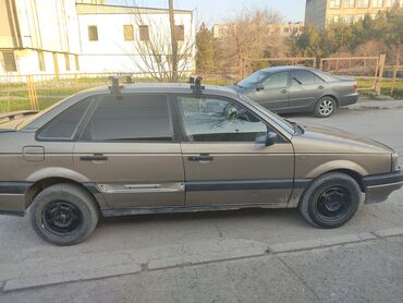 hyundai starex авто: Volkswagen Passat: 1989 г., 1.8 л, Механика, Бензин, Седан