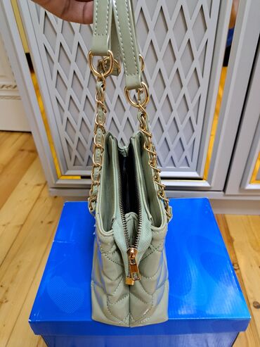 Çantalar: Çiyin çantası, Yeni -da lalafo.az — 3 Çantalar: Çiyin çantası, Yeni — 3