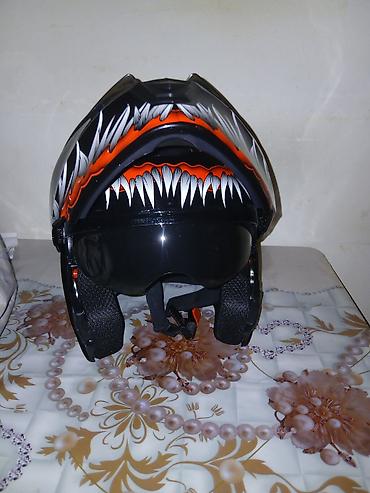 kask satın al: Motodalqıç kaskı – qrafik dizaynlı - Növ: tam üzlü (full-face) moto — 2