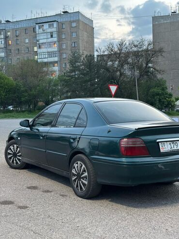 Honda: Honda Accord: 1999 г., 1.6 л, Механика, Бензин, Седан