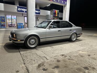 аварийный продаю: BMW 5 series: 1992 г., 2.5 л, Механика, Бензин, Седан