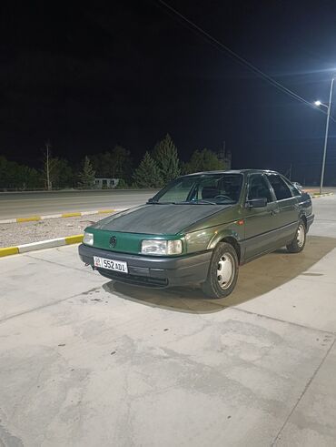 Volkswagen: Volkswagen Passat: 1993 г., 2 л, Механика, Бензин, Седан