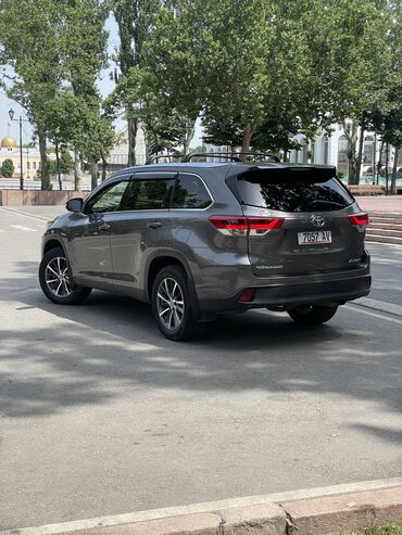 Toyota: Toyota Highlander: 2019 г., 3.5 л, Автомат, Бензин, Внедорожник — 3
