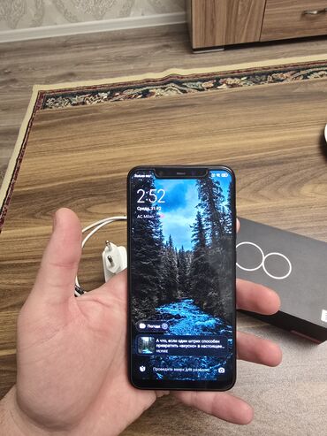 Xiaomi: Xiaomi Mi 8, rəng - Qara, 
 Barmaq izi — 6