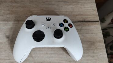 стим дек бишкек: Продаю контроллер XBOX series с зарядкой белого цвета