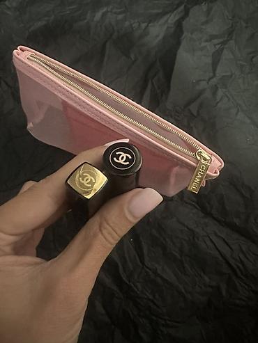 Çəhrayı rəngli Chanel kosmetik çantası. Mini Mascara Noir Allure