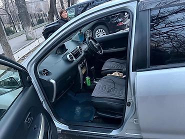 Toyota: Toyota Ist: 2003 г., Хэтчбэк — 5