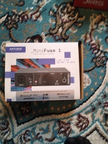 купить синтезатор бу: Arturia MiniFuse 1 – Kompakt USB audio interfeys - Model: MiniFuse 1