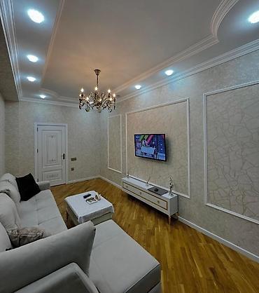 Mənzillər: Bakıxanov qəs., 2 otaqlı, Yeni tikili, m. Neftçilər, 52 kv. m — 3