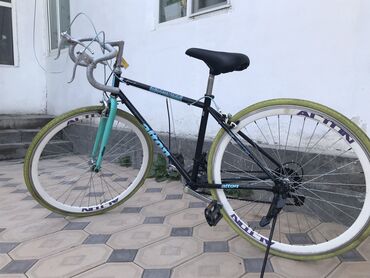 купюры кыргызстана: Всем привет! Продаю отличный Шоссейный велосипед. Никакого люфта нет