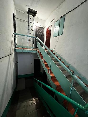 Продажа квартир: 3 комнаты, 63 м², 2 этаж — 9