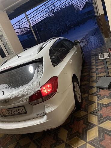 Chevrolet: Chevrolet Cruze: 2014 г., 1.6 л, Механика, Бензин, Хэтчбэк — 6