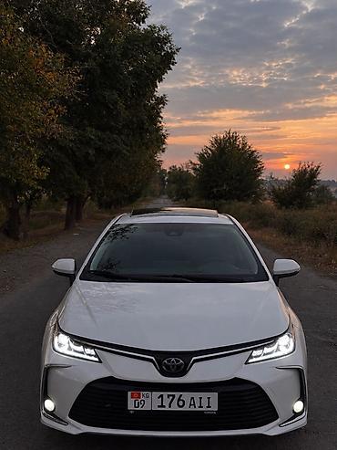Унаа сатуу: Toyota Corolla: 2021 г., 1.8 л, Вариатор, Гибрид, Седан — 3