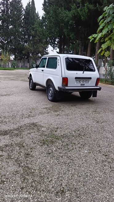 VAZ (LADA): VAZ (LADA) 4x4 Niva: 1.7 l | 2012 il 24564 km Ofrouder/SUV -da lalafo.az — 12 VAZ (LADA): VAZ (LADA) 4x4 Niva: 1.7 l | 2012 il 24564 km Ofrouder/SUV — 12