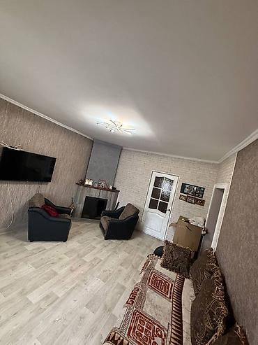 Продажа коттеджей и домов: Продается дом в Чон-Арык. Участок - 9,75сот. Широкий — 2