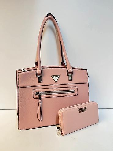 Torbe: GUESS torbe – kolekcija u smaragdno zelenoj boji
3600 din — 18