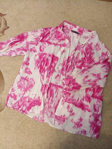 fendi canta: Qadın köynəyi – açıq çəhrayı-ağ batik (tie-dye) naxışlı, nazik və — 2