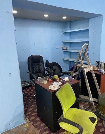 Digər kommersiya daşınmaz əmlakı: Nizami rayonu Babək prospektində,sahəsi 200 kv/m olan, obyekt — 3