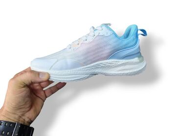 Women's Sneakers and athletic shoes: Nike patike top model

Novo
Brojevi 36 do 41

fb Moja Kupovina 1 — 3