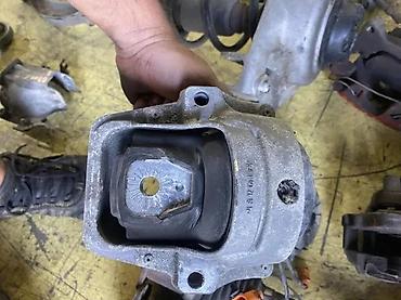 elm327 interface: AUDI A4 B8 2.0TDI DELOVI NOSAC MOTORA | Vw audi delovi zemun — 1