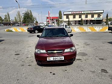 renault sandero stepway: Daewoo Nexia: 2009 г., Механика, Газ, Седан — 1