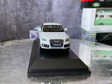 Avtomobil modelləri: Коллекционная модель AUDI Q5 PA White 2013 Schuco Scale 1:43 Art. — 14