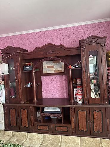 Оңдоп-түзөө жана курулуш: Стенка-горка классического дизайна, темное дерево с декоративной — 1