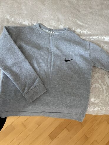 Юбки: Qadın geyim dəsti – 3 məhsul 1) Boz sweatshirt - Marka: Nike (sinədə