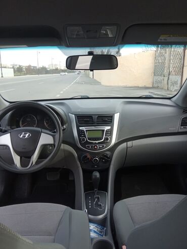 Düymələr: Hyundai Accent, Yeni — 2