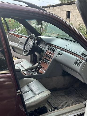 мерс 210 каропка: Mercedes-Benz E-Class: 1998 г., 2 л, Автомат, Бензин, Универсал — 1