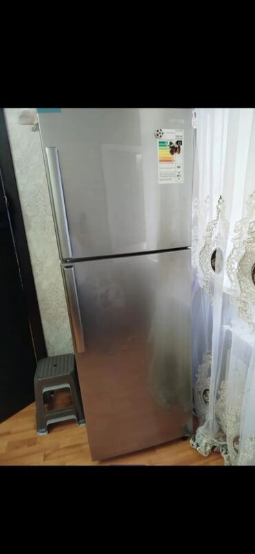 soyud: Samsung iki qapılı soyuducu (üstdə dondurucu). Rəng: paslanmayan at lalafo.az soyud: Samsung iki qapılı soyuducu (üstdə dondurucu). Rəng: paslanmayan