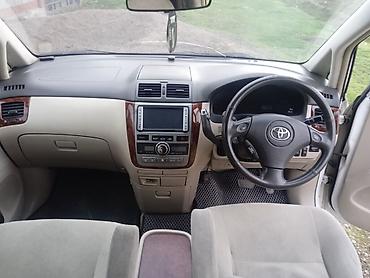 Toyota Ipsum: 2003 г., 2 л, Автомат, Газ, Минивэн